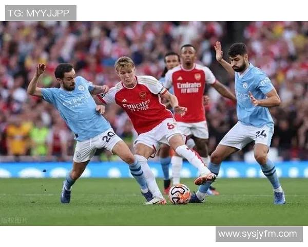 南京足球队以59分领跑总决赛积分榜展现强劲实力